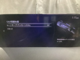 ハンドル操作をアシストすることにより車線からの逸脱回避を支援します。