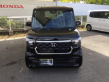 お客様に安全で快適なカーライフをお送りいただくために、中古車にも高いレベルの品質基準を設け、その基準に従って、全ての中古車について納車前整備を実施しています。