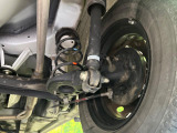 お車を安心してお乗りいただく為には、足回りの定期点検が欠かせません。サービスサポート(有償保証)では無料点検もご提供しており、安心のカーライフをお過ごしいただけるサポート体制が整っています。