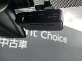 高画質で録画するドライブレコーダーが前後装備してます。