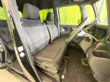 運転席シート廻りは使用感も少なく、良好な状態となっています。丁寧に使われていたことがよくわかりますね。