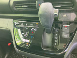 停車中にTVや映像を楽しめる機能。休憩時のエンターテイメントに最適です。移動前の時間つぶしにも便利です。