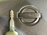 【キーレス】少し離れた場所からでもボタン一つでドアの開錠・施錠ができるのでとっても便利!ドアの鍵穴周りに傷をつけることもありません♪