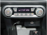 車内の温度を快適に保つ【オートエアコン】です。