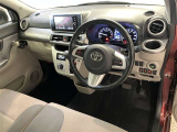 分かりやすく操作しやすい運転席まわりです☆