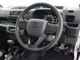 運転席廻りです。