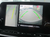 スイッチ操作により、「トップビュー」「フロントビュー」「サイドブラインドビュー」を切り替えが可能です。