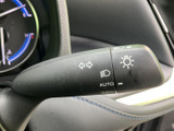 操作しやすいウインカーレバーで、安全な車線変更をサポート。オートリターン機能も搭載されており、確実な操作が可能です。スムーズな運転に貢献します。