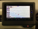 ナビゲーションはフルセグTV、インターナビ対応のGathers純正メモリーナビを搭載しています。Bluetoothオーディオ機能がありますので、スマートフォンなどの音楽も再生できます。