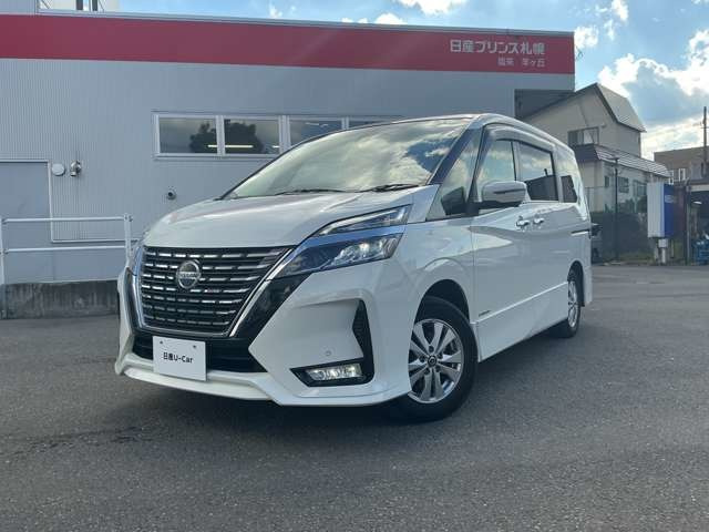 セレナ 2.0 ハイウェイスターV 4WD 