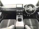 ★いつでも気持ちよく運転できて、使い勝手のいい収納や体をケアするシート、細部にまでこだわったインテリア♪