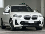 この度は弊社認定中古車をご覧いただき誠にありがとうございます。弊社はBMW 正規ディーラーですので遠方のお客様も安心してご購入下さい。ご不明な点がございましたらお気軽にお申し付けください。