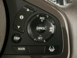 【アダプティブ・クルーズ・コントロール】予め設定した車速内でクルマが自動的に加減速。 前走車との適切な車間距離を維持しながら追従走行し、高速道路でのドライバーの疲労を軽減してくれる嬉しい機能付♪