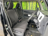 運転席シート廻りは使用感も少なく、良好な状態となっています。丁寧に使われていたことがよくわかりますね。