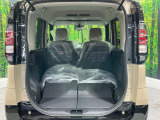 普段のお買い物や通勤、送迎等に十分な荷室スペースを確保しております。セカンドシートを倒すと、大きな荷物の積載も可能です♪
