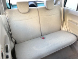 積み下ろしのしやすいデッキにはたっぷりと荷物を積み込んでいただけます。遊びから仕事まで、様々なシーンで頼れます♪