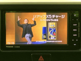 停車中に楽しめるテレビ機能。長距離移動の休憩時間に、番組をチェックできます。快適な時間を過ごせるでしょう。