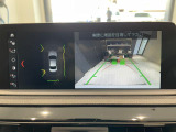 前後クリアランスソナー付なので、駐車が苦手な方でも安心です。ガイドの表示・非表示も切り替え可能です。