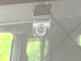 【ドライブレコーダー】ドライブレコーダー装備!走行中はもちろん、あおり運転や事故に遭遇した際、映像で記録し、万一のリスクに備えます。※記録用SDカードはお客様ご自身でご準備いただく必要があります。