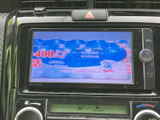 お気に入りの音楽を聴きながら、快適なドライブを楽しみましょう。高音質で、車内空間がさらに広がります。