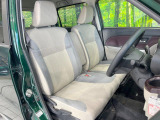 運転席シート廻りは使用感も少なく、良好な状態となっています。丁寧に使われていたことがよくわかりますね。