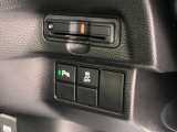 ETC車載器付。ETCが使用可能な道路通行料はキャッシュレスでスマートに走行できます。再セットアップして納車致します。