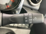 【オートライト】周りの明るさに応じて自動でヘッドライトの点灯・消灯ができる機能です!ライトの付け忘れ・消し忘れなどが無くなり、雨の日や夕方の走行も安心!トンネル通過時も便利ですね♪