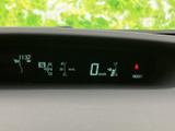 視認性の高いメーター類で、運転状況をしっかり把握できます。各情報を確認しやすい配置で、快適なドライブをサポート。日常の運転から長距離移動まで安心です。