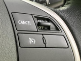 様々な情報を表示できるモニターで、運転をサポート。車両情報や設定変更も簡単に行えます。