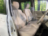 運転席シート廻りは使用感も少なく、良好な状態となっています。丁寧に使われていたことがよくわかりますね。
