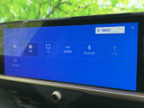 ラジオ、CD、USB、Bluetoothなど、多彩なソースに対応。お好みの音楽で、快適なドライブをお楽しみください。様々な音源を簡単に選択できます。