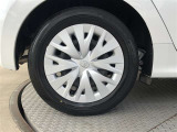 タイヤサイズは185/60R15です