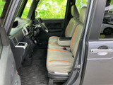 運転席からの視界も良好です。運転操作もスムーズに行えます。