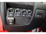 ボディーメンテナンスが楽になるボディーガラスコーティングの施工も承っております。輸入車にはG-ZOXガラスコーティング・クォーツガラスコーティングをオススメいたします。