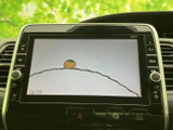 停車中にテレビや動画を楽しめるので、待ち時間も快適に過ごせます。後部座席の乗員にも喜ばれる機能です。