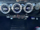 ◆LIBERALAは、輸入車選びの新たなスタイルを提案するインポート・セレクト・ブランドです。オーナー様となる方がクルマから直接感じる感性を第一にした、最良の一台との出会いをコーディネートいたします。