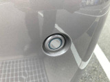 【後退時ブレーキサポート】リヤバンパーにはセンサーが付いており、後方の障害物を検知してくれます!