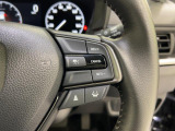 Hondaセンシングの機能のひとつ、アダプティブクルーズコントロール付!アクセルから足を離しても設定したスピードと前車との車間を保ち走行してくれます!車線維持もアシスト☆高速道路で疲労軽減ですね☆