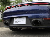 重厚な迫力あるダイナミックなスポーツカーサウンドを響かせるスポーツエグゾーストシステム