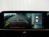 バックガイドモニターで、後方を確認しながら安心して駐車することができます。運転初心者も熟練者も必須の機能ですよ!