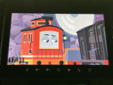 停車中にテレビや動画を楽しめる機能が備わっています。休憩時間や待ち時間に、リラックスした時間を過ごせます。快適な車内空間を演出します。