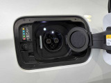 右後に急速充電口