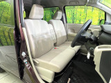 運転席シート廻りは使用感も少なく、良好な状態となっています。前オーナー様が丁寧に使っていたことがよくわかりますね。