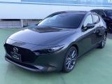 レーダークルーズ♪ミリ波レーダーで先行車との速度差・車間距離を認識。約30キロ〜100キロの範囲で、先行車との車間を維持しながら追従走行し、長距離走行などでドライバーの負担を軽減します♪