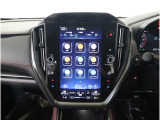11.6インチの縦型ディスプレイに、ナビゲーション機能をはじめ、エンターテインメント、車両情報、エアコン操作、各種設定などを集約。タブレットのような感覚で、直感的に操作できます。