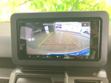 狭い場所での駐車も安心。後方の状況を画面で確認できるので、安全に駐車できます。運転初心者の方にもおすすめです。