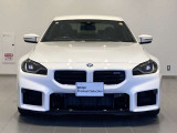 BMW代表的な特徴のキドニーグリル。BMWのすべてのモデルに採用され、BMWらしさを強調しております。