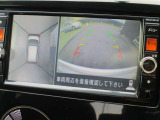 周囲の状況が分かるアラウンドビューモニター搭載。苦手な縦列駐車もこれがあれば安心ですね。