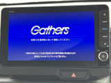 快適なドライブをサポートする、使いやすい操作感。直感的なインターフェースで、目的地設定もスムーズに行えます。様々な機能でカーライフを豊かにしましょう。
