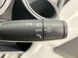 【オートライトシステム】暗くなると自動でライトが点灯!昼間のトンネル走行などオートにしていると便利です♪